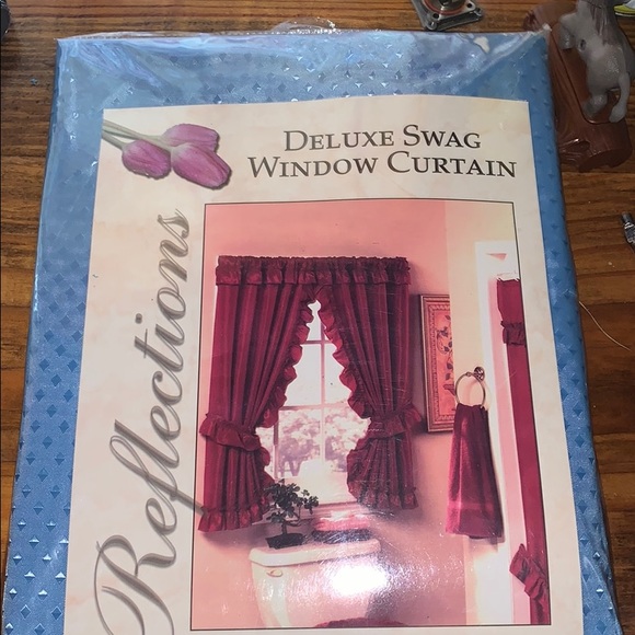 Deluxe swag window curtains 💗 - Picture 1 of 2